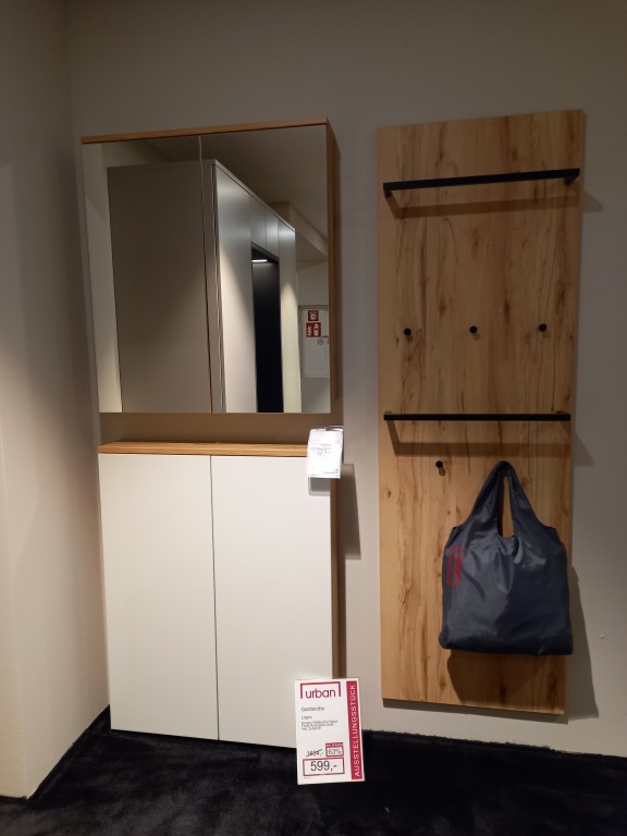 Garderobe Lagos